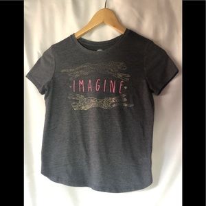 Gray T-shirt with design 🖤